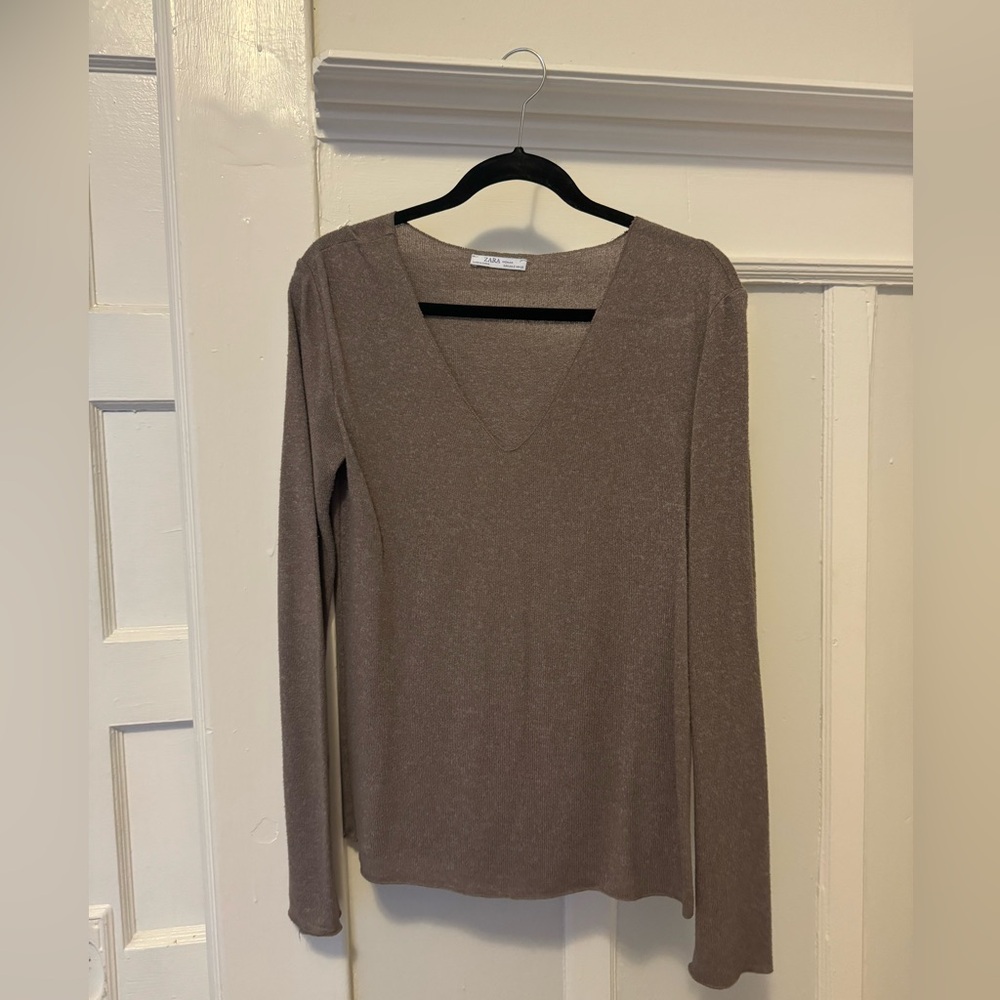 Zara V-neck Sweater/Long Sleeve